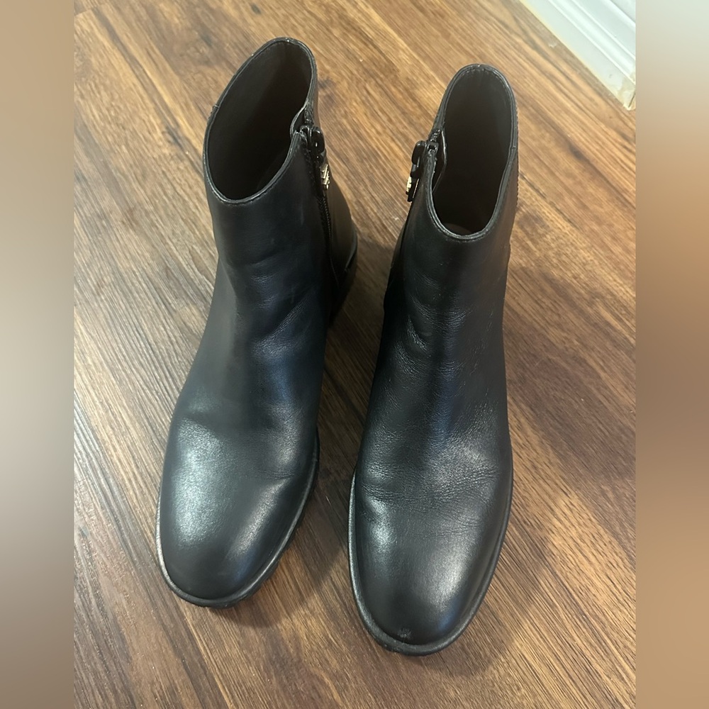 Stuart Weitzman Black Leather Footwear